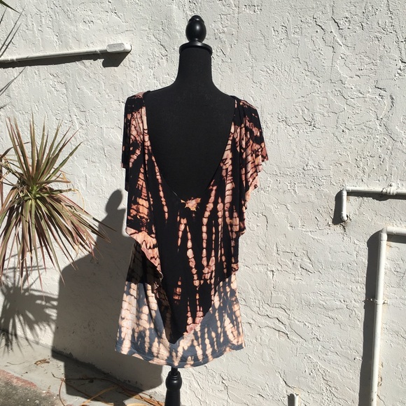 Gypsy tie-dye off the shoulder dress! 🦩 - Picture 6 of 9